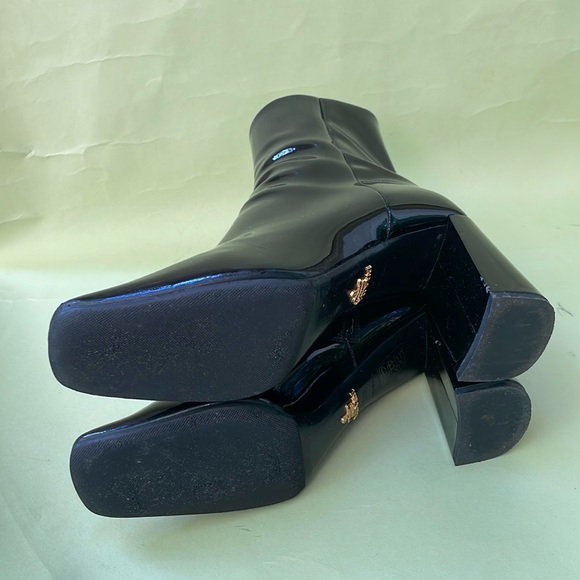 Prada black patent leather booties - Picture 14 of 16